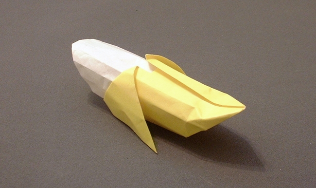 Origami Banana by Francisco Javier Caboblanco. Folded from a square of origami paper by Gilad Aharoni on giladorigami.com