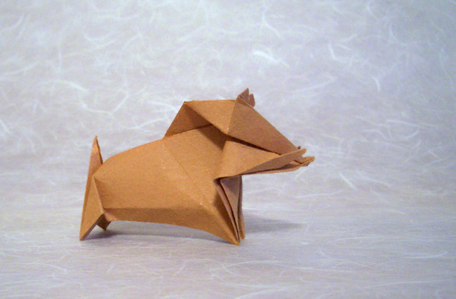 Origami Wild boar by Kunihiko Kasahara. Folded from a square of textured paper by Gilad Aharoni on giladorigami.com
