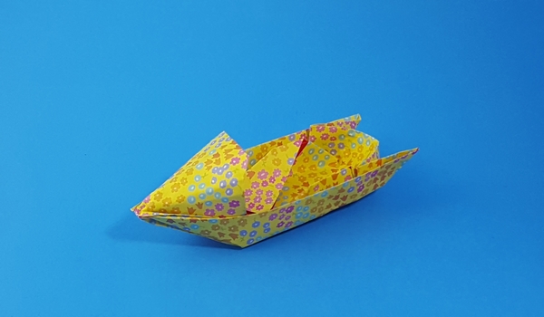 Origami Fishing boat by Traditional. Folded by Gilad Aharoni on giladorigami.com