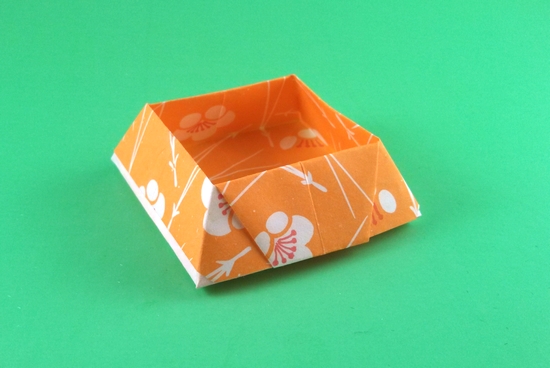 Origami Box by Traditional. Folded by Gilad Aharoni on giladorigami.com