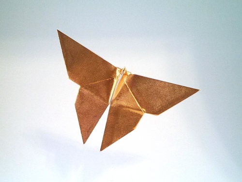 Origami Butterfly by Akira Yoshizawa. Folded by Gilad Aharoni on giladorigami.com
