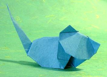 Origami Cat by Steve Biddle. Folded from a square of origami paper by Gilad Aharoni on giladorigami.com