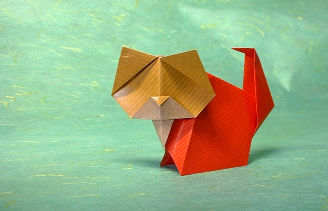Origami Cat by Gay Merrill Gross. Folded by Gilad Aharoni on giladorigami.com
