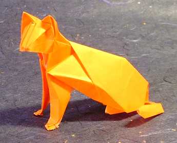 Origami Cat by Hideo Komatsu. Folded from a square of origami paper by Gilad Aharoni on giladorigami.com