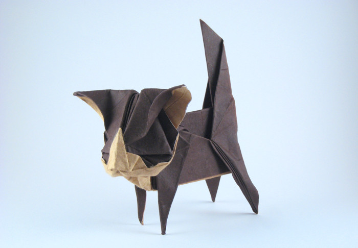 Origami Kitten by Kyohei Katsuta. Folded from a square of double-sided mulberry paper by Gilad Aharoni on giladorigami.com
