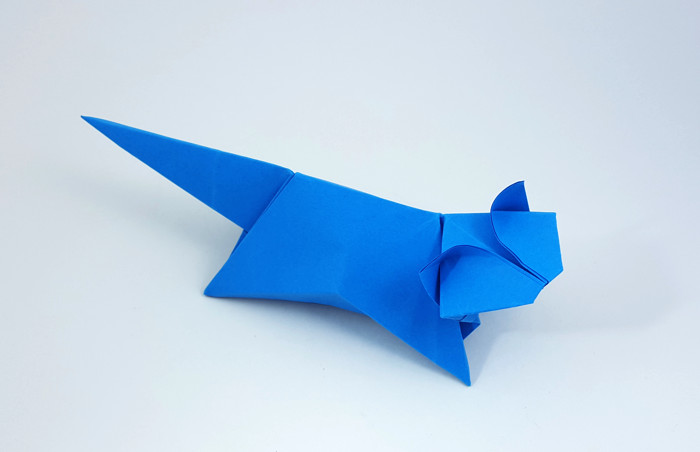 Origami Cat by Takai Hiroaki. Folded from a rectangle of printing paper by Gilad Aharoni on giladorigami.com