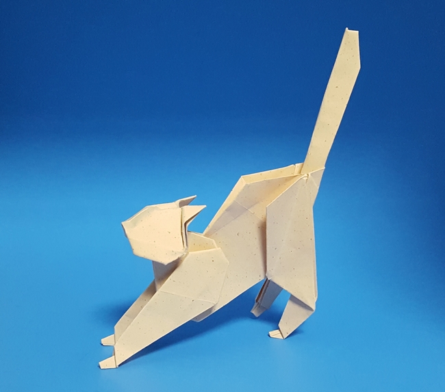 Origami Cat by Makoto Yamaguchi. Folded from 2 squares of Banana fiber paper by Gilad Aharoni on giladorigami.com
