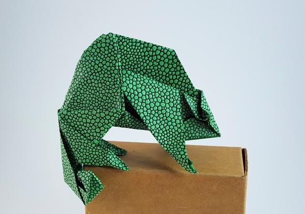 Origami Chameleon by Watanabe Dai. Foled from a square of lizard-skin paper by Gilad Aharoni on giladorigami.com