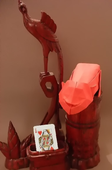 Origami Cheshire cat by Nick Robinson. Folded by Gilad Aharoni on giladorigami.com