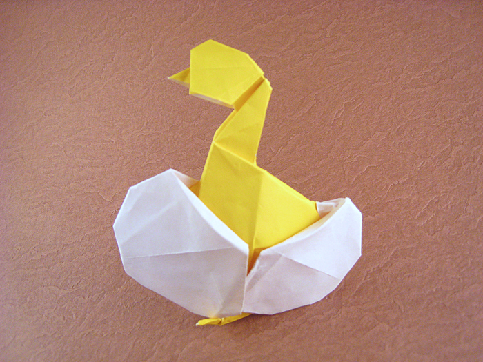 Origami Hatching chick by Neal Elias. Folded by Gilad Aharoni on giladorigami.com