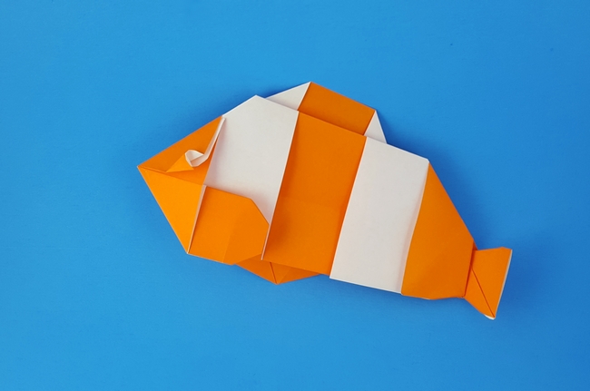 Origami Clown fish by John Montroll. Folded by Gilad Aharoni on giladorigami.com