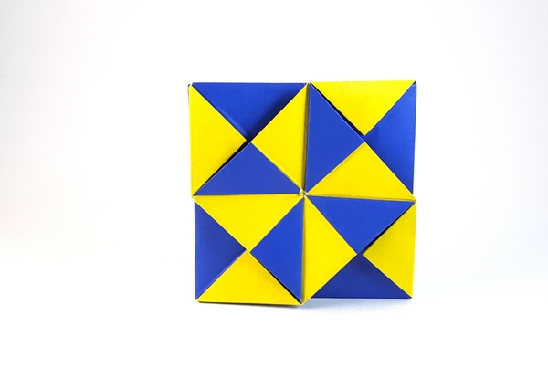 Origami Coaster 1 by Miyajima Noboru. Folded by Gilad Aharoni on giladorigami.com