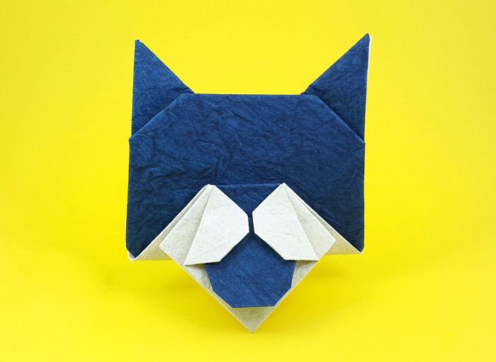 Origami Dog head by Sakurai Ryosuke. Folded from a square of Crinkle Blue scrapbooking paper by Gilad Aharoni on giladorigami.com