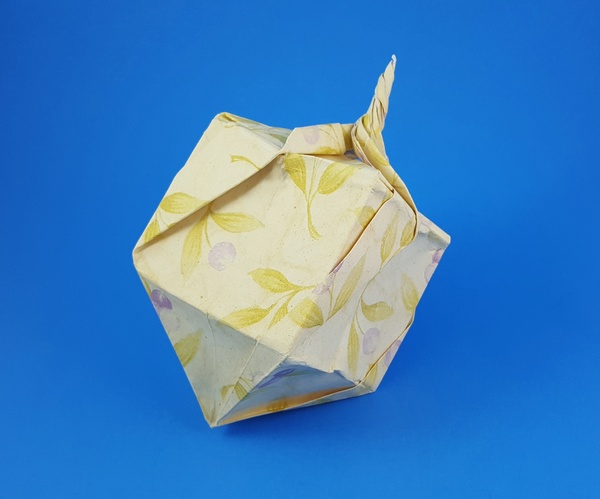 Origami Dreidel by Jeremy Shafer. Folded by Gilad Aharoni on giladorigami.com