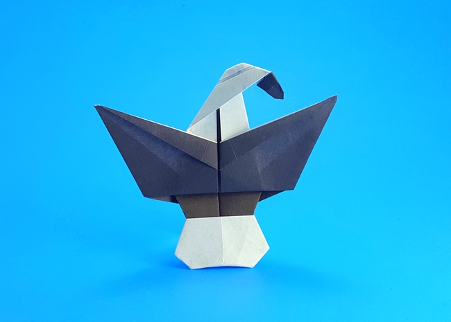 Origami Eagle by Marc Kirschenbaum. Folded by Gilad Aharoni on giladorigami.com