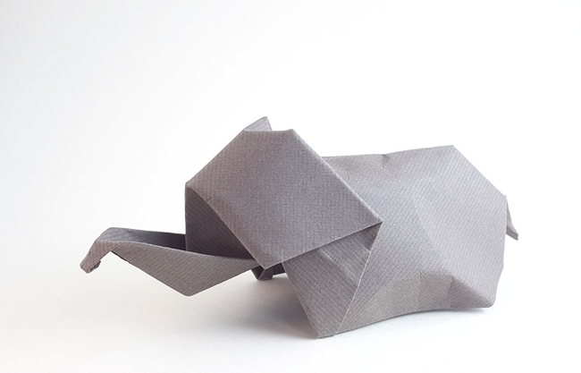 Origami Elephant by Akira Yoshizawa. Folded from a square of art paper by Gilad Aharoni on giladorigami.com