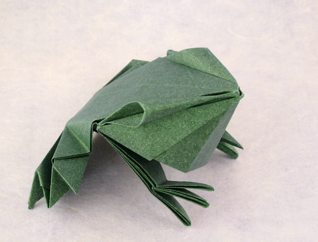 Origami Frog by Jun Maekawa. Folded from a square of Elephant-Hide by Gilad Aharoni on giladorigami.com