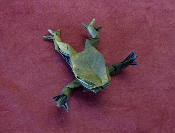 Origami Tree frog by Andrew Stoker. Folded from a square of tie-dyed rice paper by Gilad Aharoni on giladorigami.com