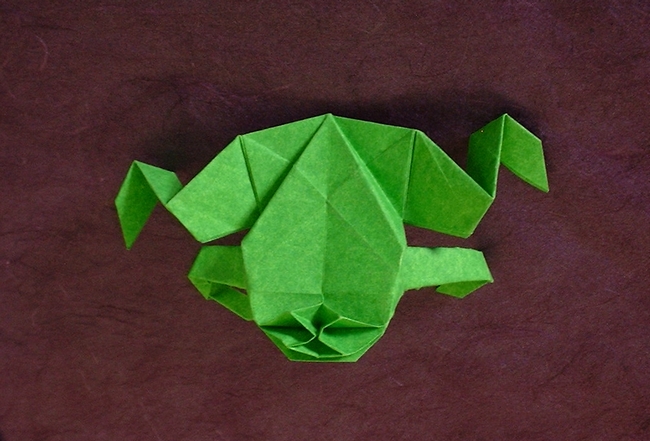 Origami Frog by Stephen Weiss. Folded from a square of origami paper by Gilad Aharoni on giladorigami.com