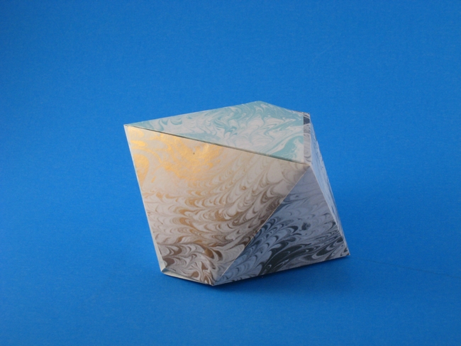 Origami Mirror image Mt. Fuji by Jun Maekawa. Folded from 2 squares of origami paper by Gilad Aharoni on giladorigami.com
