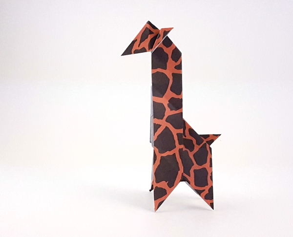 Origami Giraffe by Fumiaki Kawahata. Folded from a square of origami paper by Gilad Aharoni on giladorigami.com