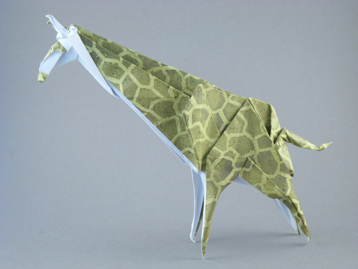 Origami Giraffe by Seo Won Seon (Redpaper). Folded from a square of scrapbooking paper by Gilad Aharoni on giladorigami.com