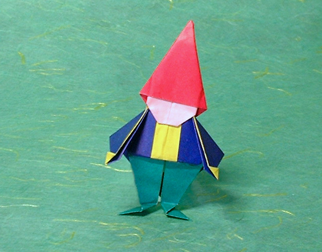 Origami Gnome by Fumiaki Kawahata. Folded from 3 squares of origami paper by Gilad Aharoni on giladorigami.com