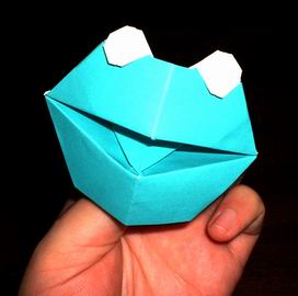Origami Mr. Gossiper by Makoto Yamaguchi. Folded from a square of origami paper by Gilad Aharoni on giladorigami.com