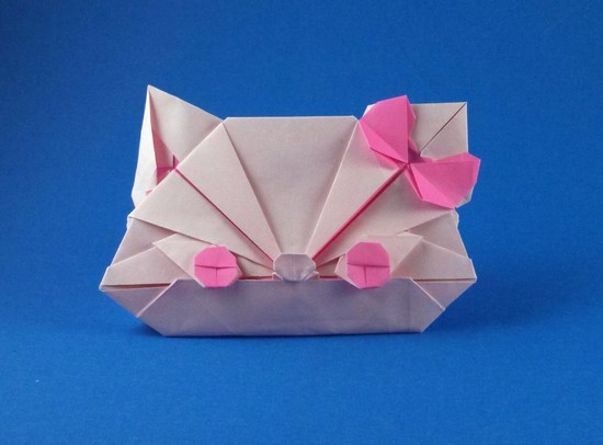 Origami Hello Kitty (Ribbon cat) by Matsui Erika. Folded from a square of origami paper by Gilad Aharoni on giladorigami.com
