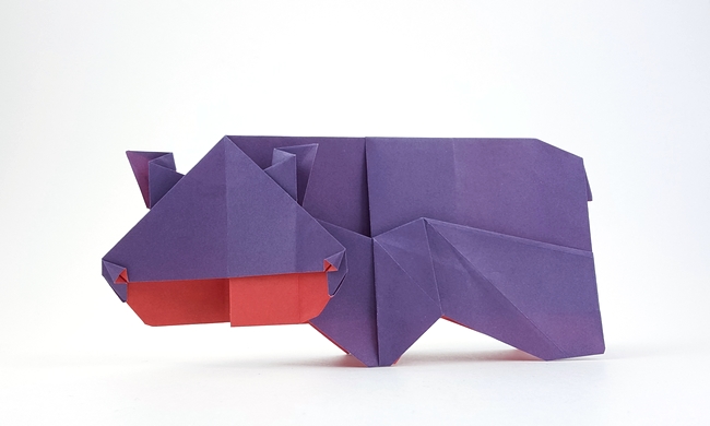 Origami Hippopotamus by Marc Vigo Anglada. Folded from a square of duo origami paper by Gilad Aharoni on giladorigami.com