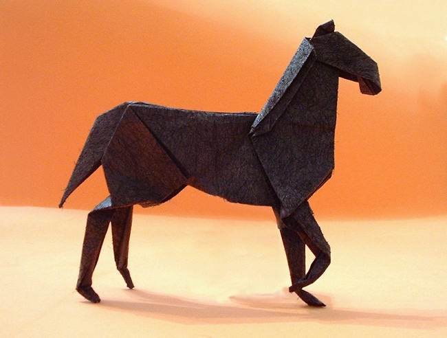 Origami Horse by Akira Yoshizawa. Folded by Gilad Aharoni on giladorigami.com