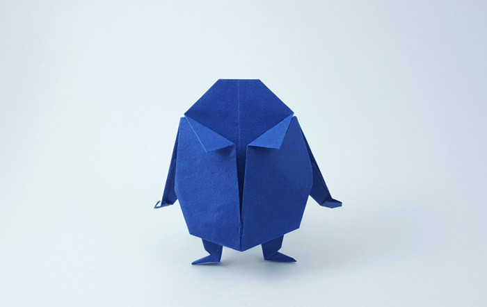 Origami Humpty Dumpty by Sakurai Ryosuke. Folded from a square of Korean Hanji by Gilad Aharoni on giladorigami.com