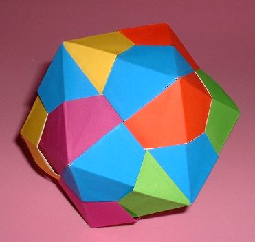 Origami Icosahedron by Tomoko Fuse. Folded from 6 squares of origami paper by Gilad Aharoni on giladorigami.com