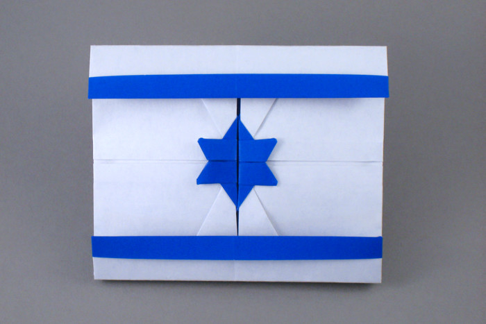 Origami Flag of Israel by Jason Ku. Folded from a square of origami paper by Gilad Aharoni on giladorigami.com