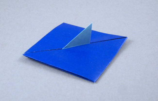 Origami Jaws fin by Nick Robinson. Folded from a square of origami paper by Gilad Aharoni on giladorigami.com