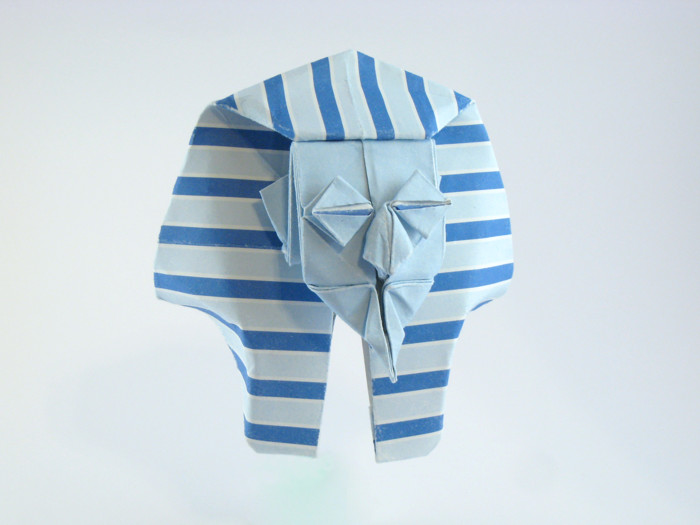 Origami King Tutankhamun by Quentin Trollip. Folded from a square of scrapbooking paper by Gilad Aharoni on giladorigami.com