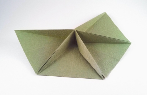 Origami Lily pad by Jun Maekawa. Folded from a square of Vietnamese wrapping-paper by Gilad Aharoni on giladorigami.com