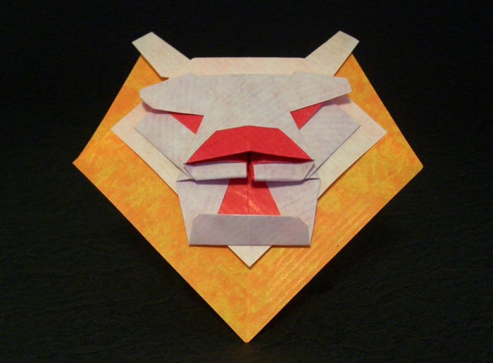 Origami Lion mask by Kunihiko Kasahara. Folded from 2 squares of Kraft origami paper by Gilad Aharoni on giladorigami.com