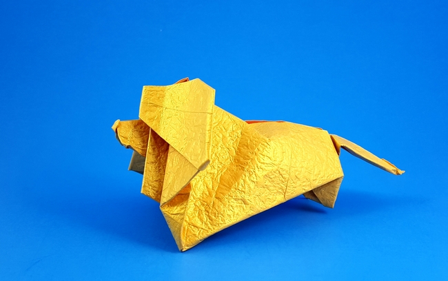 Origami Lion by Kawai Toyoaki. Folded from a square of Octa paper by Gilad Aharoni on giladorigami.com