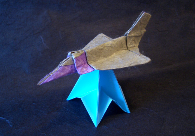 Origami Mirage III by Tem Boun. Folded from a rectangle of mulberry-foil by Gilad Aharoni on giladorigami.com
