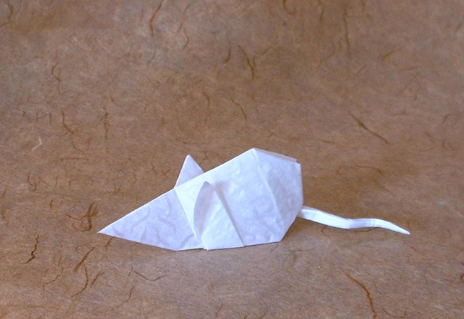 Origami Mouse by Eduardo Clemente. Folded by Gilad Aharoni on giladorigami.com