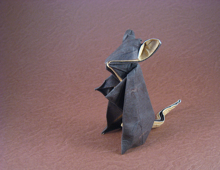 Origami Mouse by Seiji Nishikawa. Wet-folded from a square of double-sided mulberry paper by Gilad Aharoni on giladorigami.com