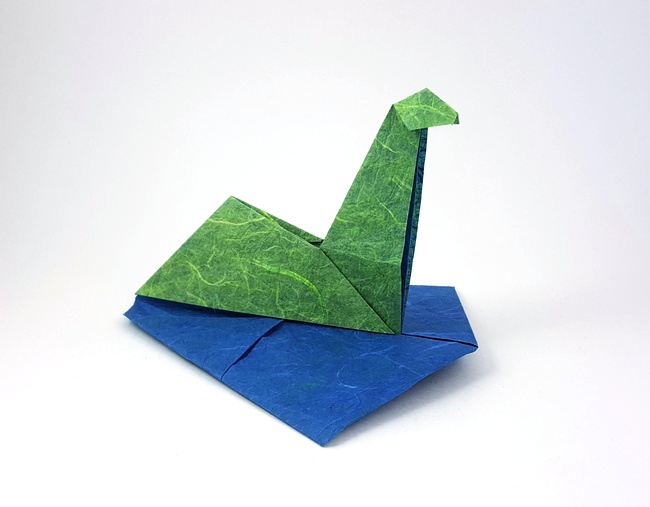 Origami Nessie by Sakurai Ryosuke. Folded from a square of Duo Thai paper by Gilad Aharoni on giladorigami.com