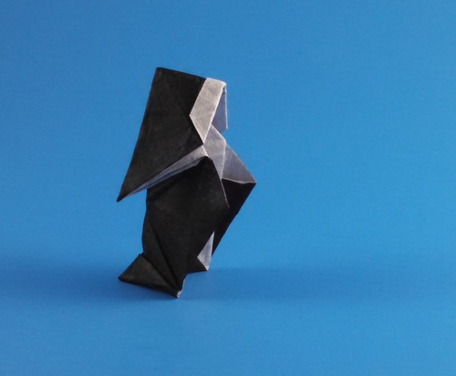 Origami Nun by Fatima Granadeiro. Folded by Gilad Aharoni on giladorigami.com