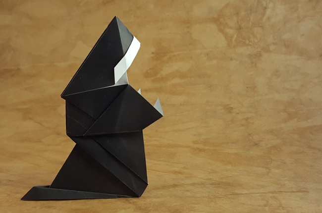Origami Penitent by Robert Harbin. Folded from a square of origami paper by Gilad Aharoni on giladorigami.com