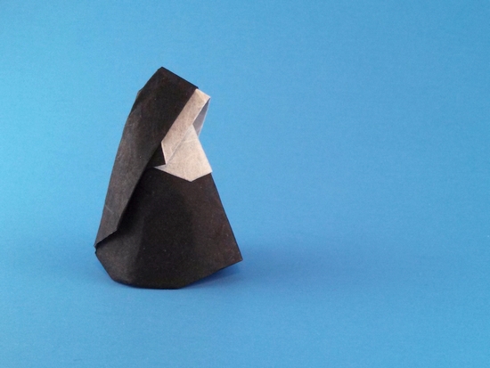 Origami Nun by Akira Yoshizawa. Folded by Gilad Aharoni on giladorigami.com