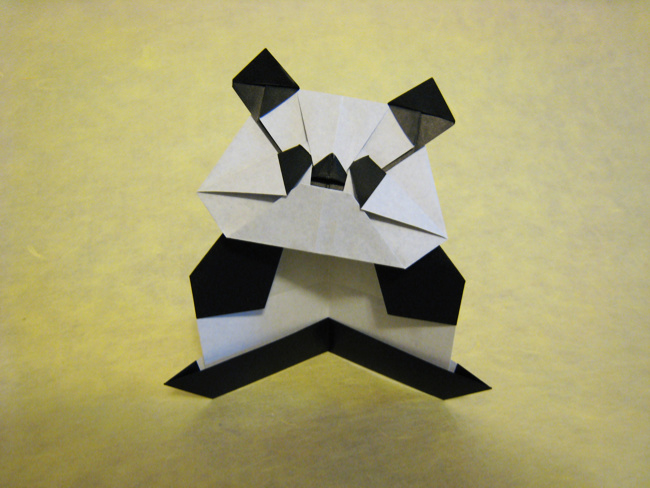 Origami Panda by Kunihiko Kasahara. Folded from 2 squares of origami paper by Gilad Aharoni on giladorigami.com