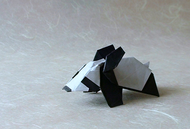Origami Panda by Yamada Katsuhisa. Folded by Gilad Aharoni on giladorigami.com