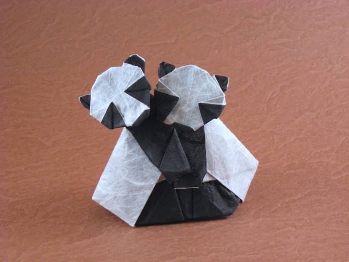 Origami Pandas - 2 by Yamada Katsuhisa. Folded from a square of double-sided Unryu paper by Gilad Aharoni on giladorigami.com