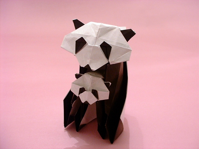 Origami Panda by Hideo Komatsu. Folded by Gilad Aharoni on giladorigami.com